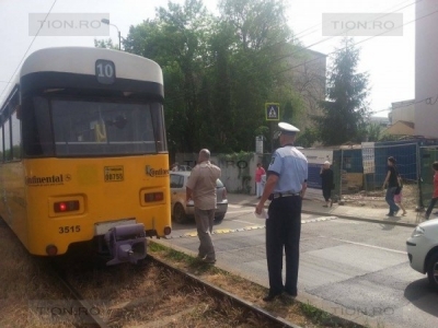 ACCIDENT. O fetiță a fost lovită de tramvai pe trecerea de pietoni 5 | MyTex.ro