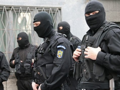 Articole textile produse CLANDESTIN! Polițiștii fac percheziții! 5 | MyTex.ro