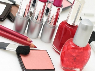 BRAȘOV. Atenție! Cosmeticele vă pot îmbolnăvi! 5 | MyTex.ro