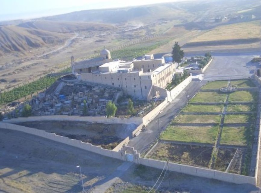 FOTO-ȘOC. În Mosul, jihadiștii distrug... 38 article_436562_2.jpg