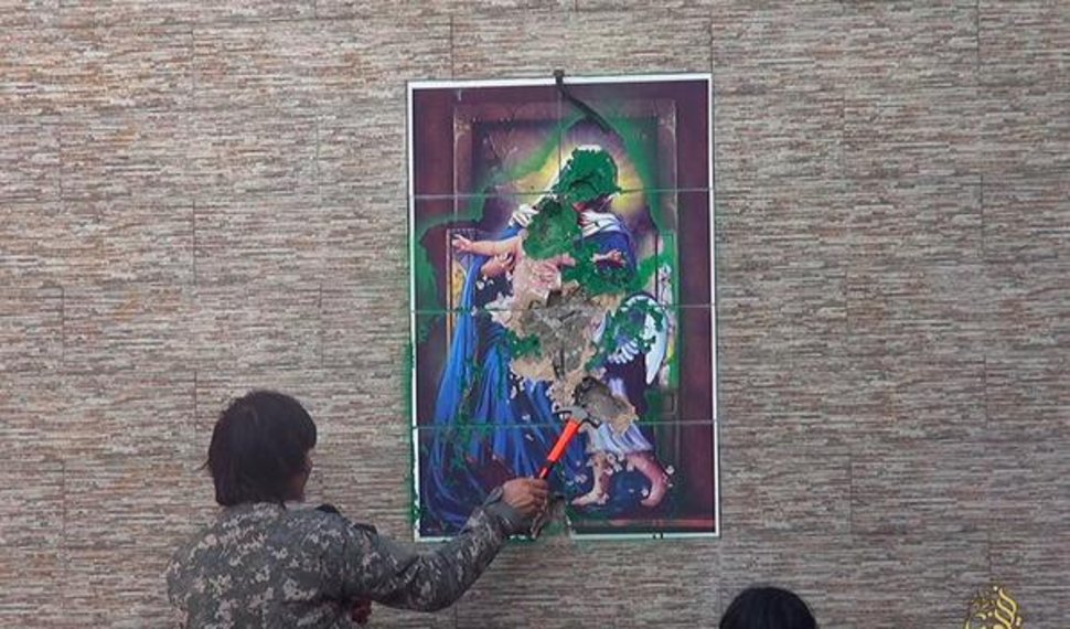 FOTO-ȘOC. În Mosul, jihadiștii distrug... 37 article_436562_3.jpg