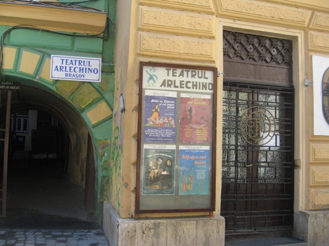 BRAȘOV. Teatre brașovene și bucureștene joacă pentru copii 6 article_436650_1.jpg