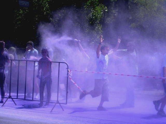 BRAȘOV. Distracție maximă la „Crosul colorat” - galerie foto 44 article_436750_1.jpg