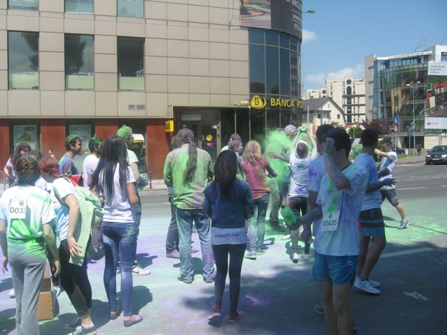 BRAȘOV. Distracție maximă la „Crosul colorat” - galerie foto 47 article_436750_14.jpg