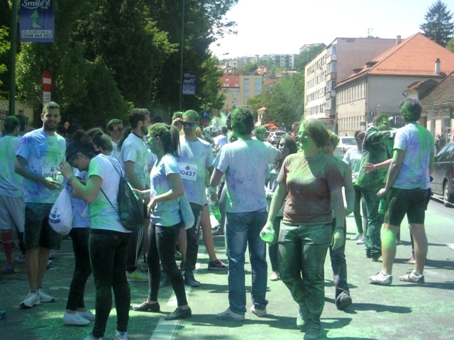 BRAȘOV. Distracție maximă la „Crosul colorat” - galerie foto 52 article_436750_19.jpg
