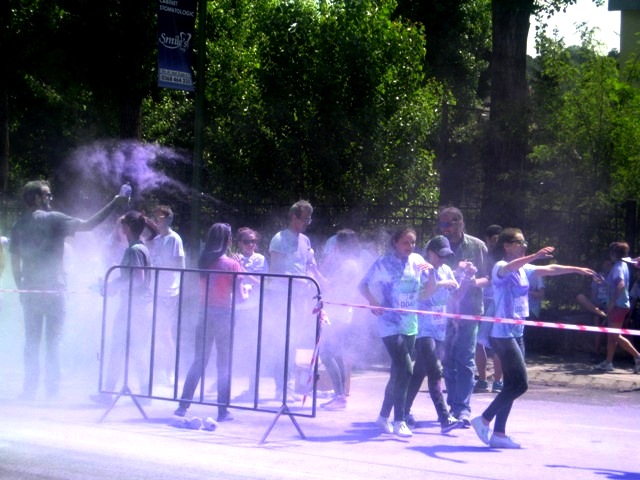 BRAȘOV. Distracție maximă la „Crosul colorat” - galerie foto 57 article_436750_4.jpg