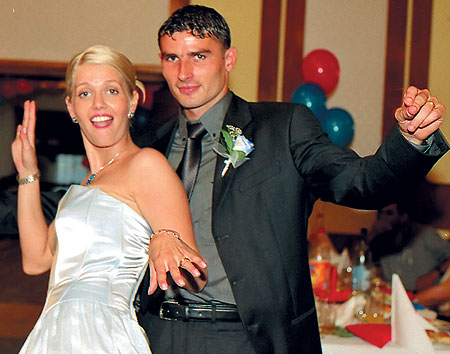 ȘOC. Un antrenor cunoscut din Liga 1 a divorţat!!! 9 article_436933_2.jpg