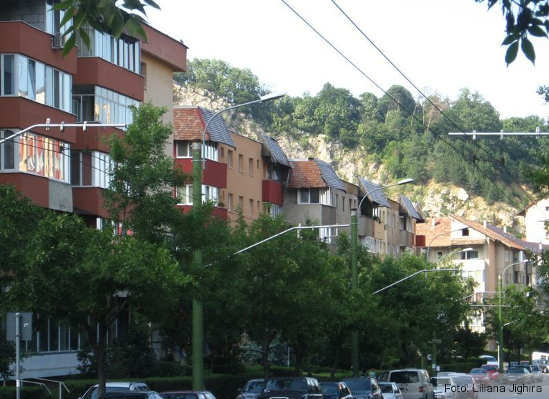 blocuriracadauvara1.jpg
