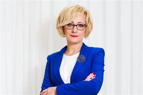 O politiciană s-a stins din viață la 57 de ani 5 | MyTex.ro