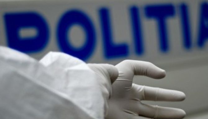Cadavrul unui bărbat, găsit într-o locuință / Suspiciuni de OMOR 5 | MyTex.ro