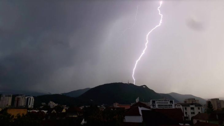Atenție - furtuni (și) la Brașov | MyTex.ro