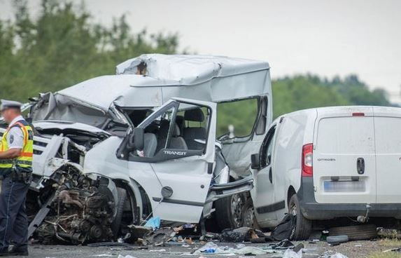 Un microbuz din România, accident devastator în Ungaria 5 | MyTex.ro