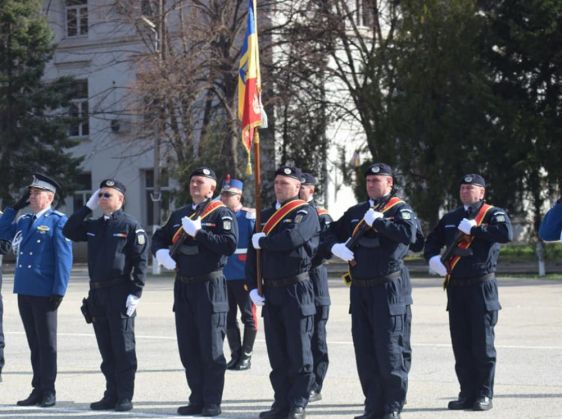jandarmi 2(4)_295880.jpg