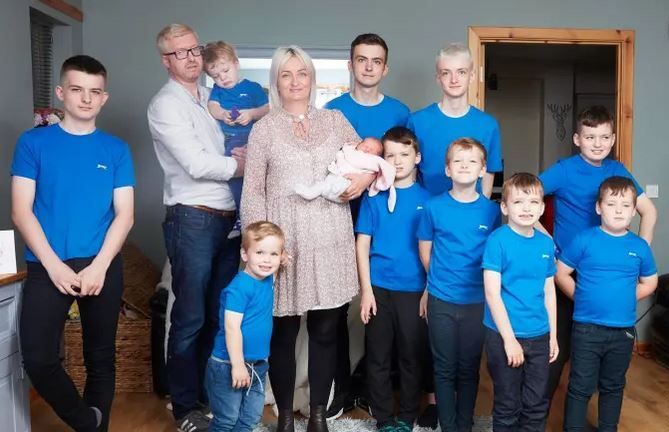 O femeie de 42 de ani este gravidă cu cel de-al treisprezecelea copil 5 | MyTex.ro