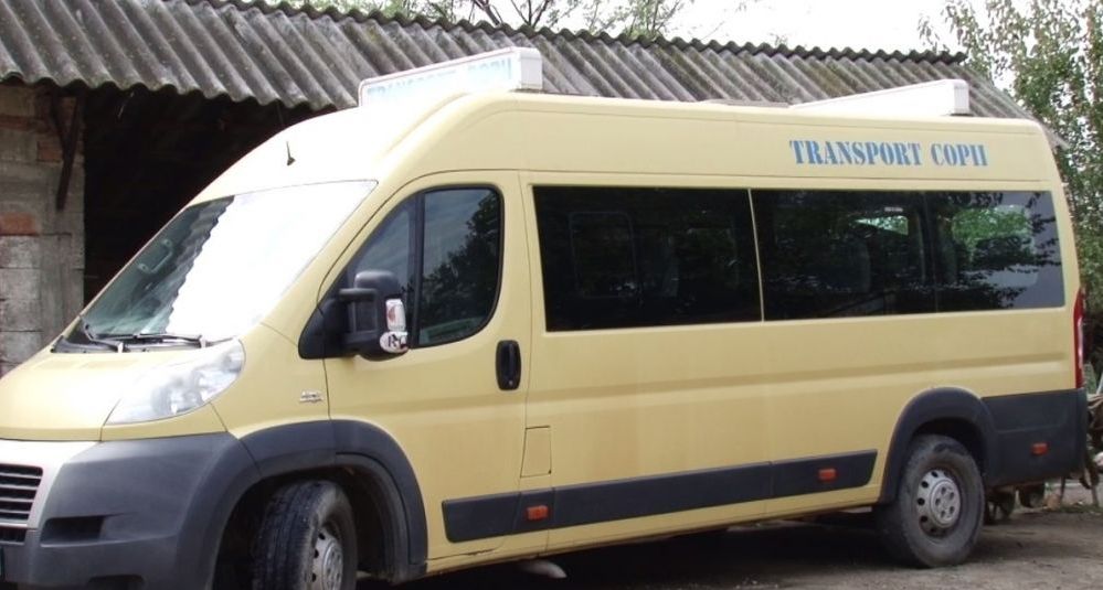 microbuz-scolar.jpg