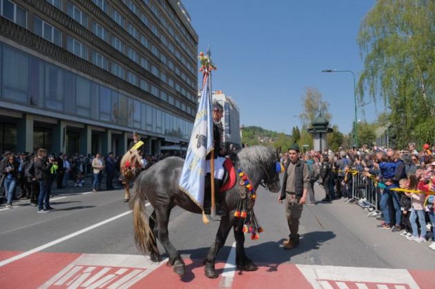 parada-Juni11_296446.jpg