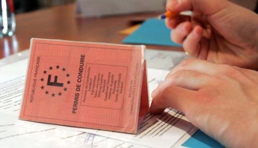 Un polițist a fost arestat după ce timp de opt ani a condus fără permis 5 | MyTex.ro