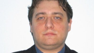 Profesor decedat la doar 39 de ani 5 Elevă prinsă în timp ce făcea sex cu fostul profesor | MyTex.ro