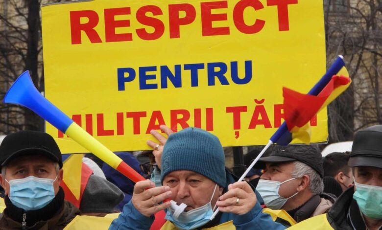 protest, protest Prefectură, militari, foști militari, brașoveni, militari în rezervă, militari în retragere, Dorin Tohănean, criza energetică, inflația, război Ucraina