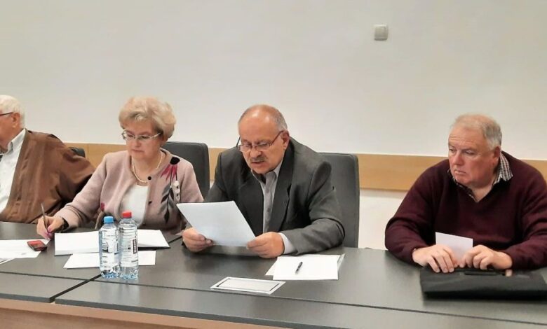 BRAȘOV. Gratuitatea pe RATBV, Aeroportul, poluarea și sănătatea, printre preocupările pensionarilor 7 | MyTex.ro