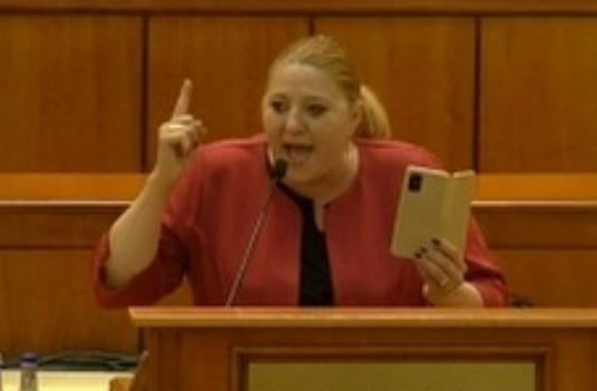 Diana Șoșoacă s-a înscris într-un nou partid 5 | MyTex.ro