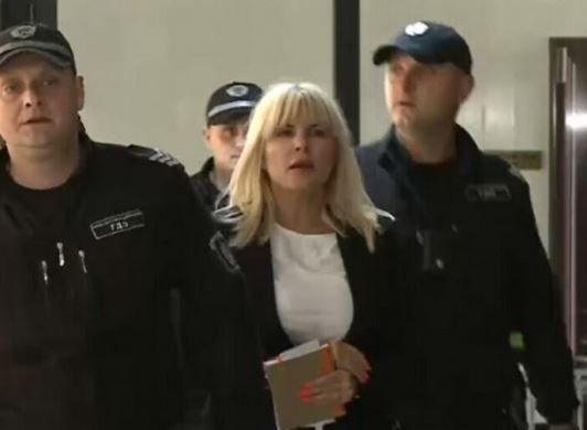 BRAȘOV. Marian Godină: „Zeci de mii de românce trăiesc departe de copiii lor, deși nu au furat!” 5 | MyTex.ro
