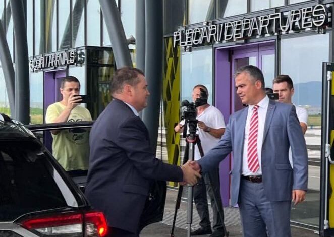 AEROPORTUL BRAȘOV. Veștea, ONORAT de APRECIERILE ministrului Cseke... 3 | MyTex.ro