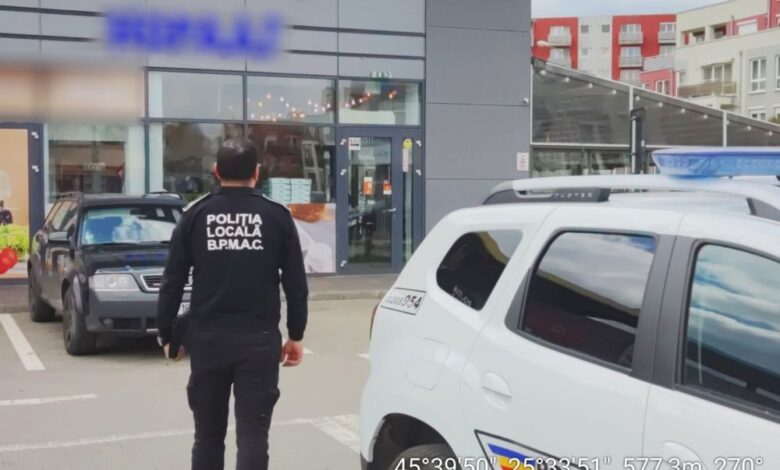 BRAȘOV. Polițiștii locali au dat amenzi în două centre comerciale din oraș 5 | MyTex.ro