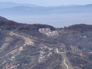construcții pantă, regulament, urbanism, Brașov, viceprimar, Flavia Boghiu, primar, Allen Coliban, Consiliul Locla Brașov, construcții dealuri, dealuri Brașov, reguli urbanism, restricții, obligații, dezvoltatori, clădiri Brașov, construcții noi Brașov,