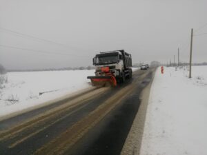 deszăpezire, parazăpezi, drumuri județene, Brașov, CJ Brașov promite drumuri județene deszăpezite, Consiliul Județean, drumuri Brașov, iarna 2022/2023,