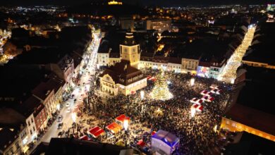 Brașov, Piața Sfatului, târg Crăciun, Crăciun 2022, minivacanță,