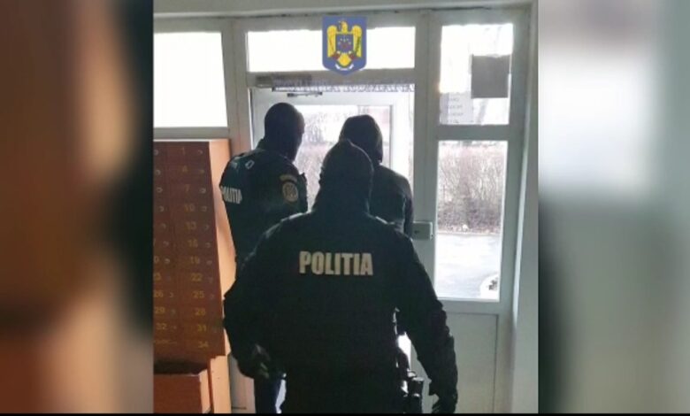 Hoț și client, reținuți de polițiștii brașoveni 1 hoț și client | MyTex.ro