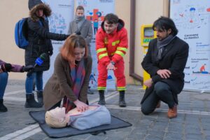 Defibrilatoare automatizate amplasate în centrul Brașovului | MyTex.ro