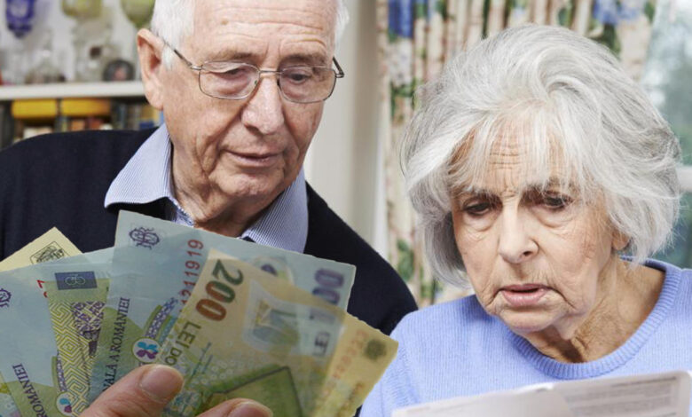 pensii, pensionari, bătrâni, vârstnici, punct de pensie, majoare pensie, pensii 2023, punct de pensie, ajutoare pensionari,