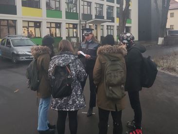 Polițiștii au reluat activitățile preventive în școli 1 activitățile preventive | MyTex.ro