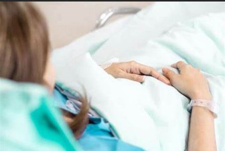 Un asistent medical ar fi violat o pacientă de 18 ani 3 Un asistent medical ar fi violat o pacientă de 18 ani | MyTex.ro