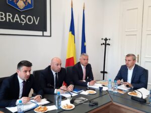 Conexiunea rutieră cu Aeroportul și trenul metropolitan | MyTex.ro
