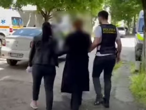Doctoriță reținută pentru fraudă 3 Doctoriță reținută pentru fraudă | MyTex.ro
