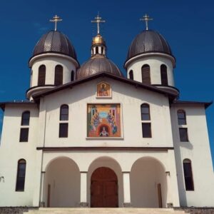 Târnosire de biserică lângă Brașov | MyTex.ro