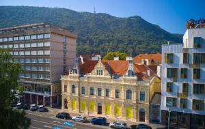 Cinci artiști brașoveni | MyTex.ro