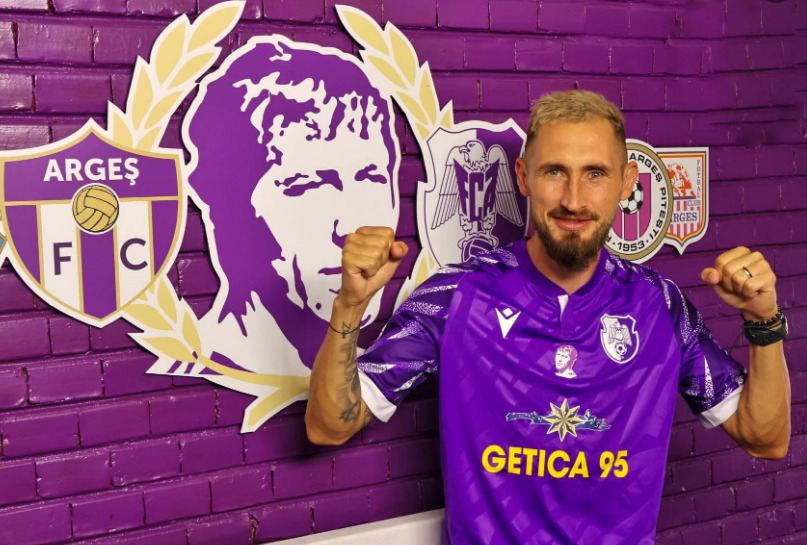 Transfer la FC Brașov / Bogdan Rusu a semnat cu FC Argeș 7 Transfer la FC Brașov | MyTex.ro