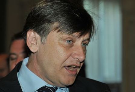 Pe cine propune Crin Antonescu la prezidențiale | MyTex.ro