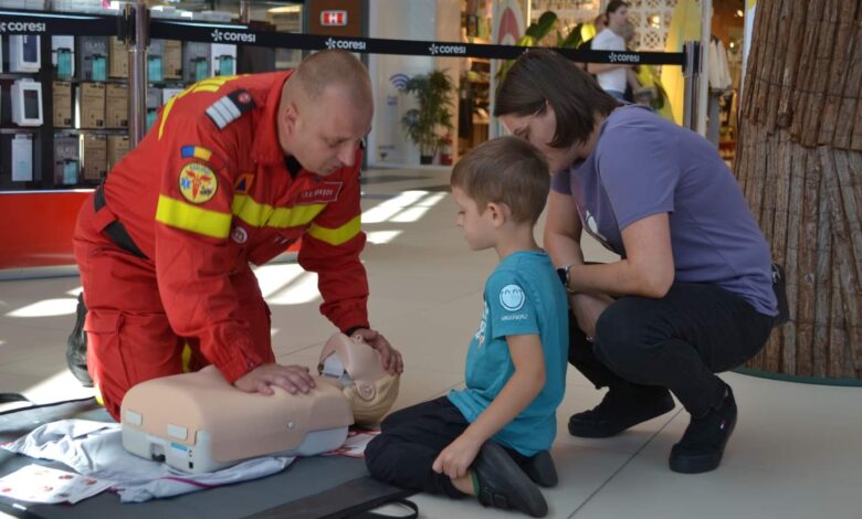 ISU Brașov, maraton al resuscitării, la mall-ul Coresi / „După 10 ore încărcate..." 3 Maraton | MyTex.ro