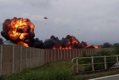 O fetiță de 5 ani a murit după ce un avion s-a prăbușit | MyTex.ro