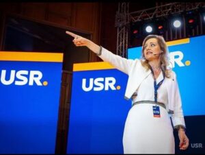 Elena Lasconi deschide lista USR pentru europarlamentare | MyTex.ro