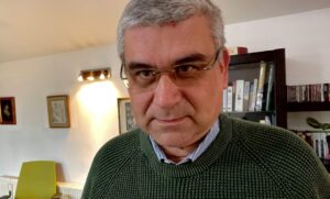 Preot profesor sancţionat disciplinar de Arhiepiscopie | MyTex.ro