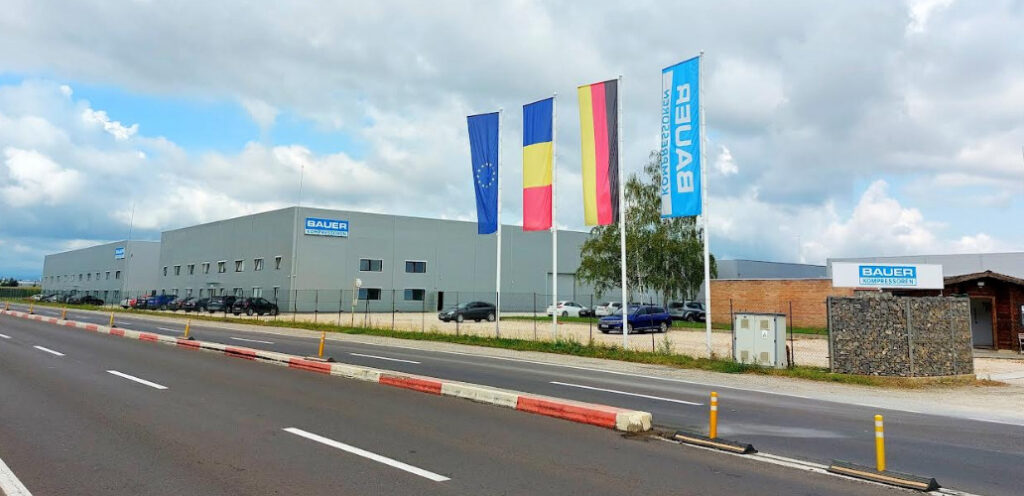 BAUER KOMPRESSOREN ÎȘI CONSOLIDEAZĂ POZIȚIA GLOBALĂ PRIN INAUGURAREA FABRICII DE PRODUCȚIE DE COMPRESOARE DIN GHIMBAV 7 | MyTex.ro
