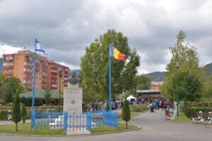 Literele de pe Tâmpa și clădirea Primăriei | MyTex.ro