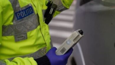 A intrat cu trotineta în mașina Poliției | MyTex.ro