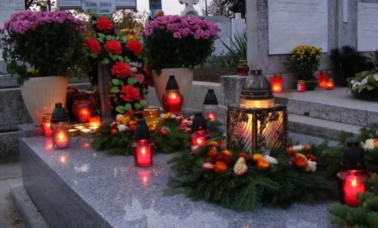 Luminația și Moșii de toamnă, aproape suprapuse în 2025 3 Luminația și Moșii de toamnă | MyTex.ro